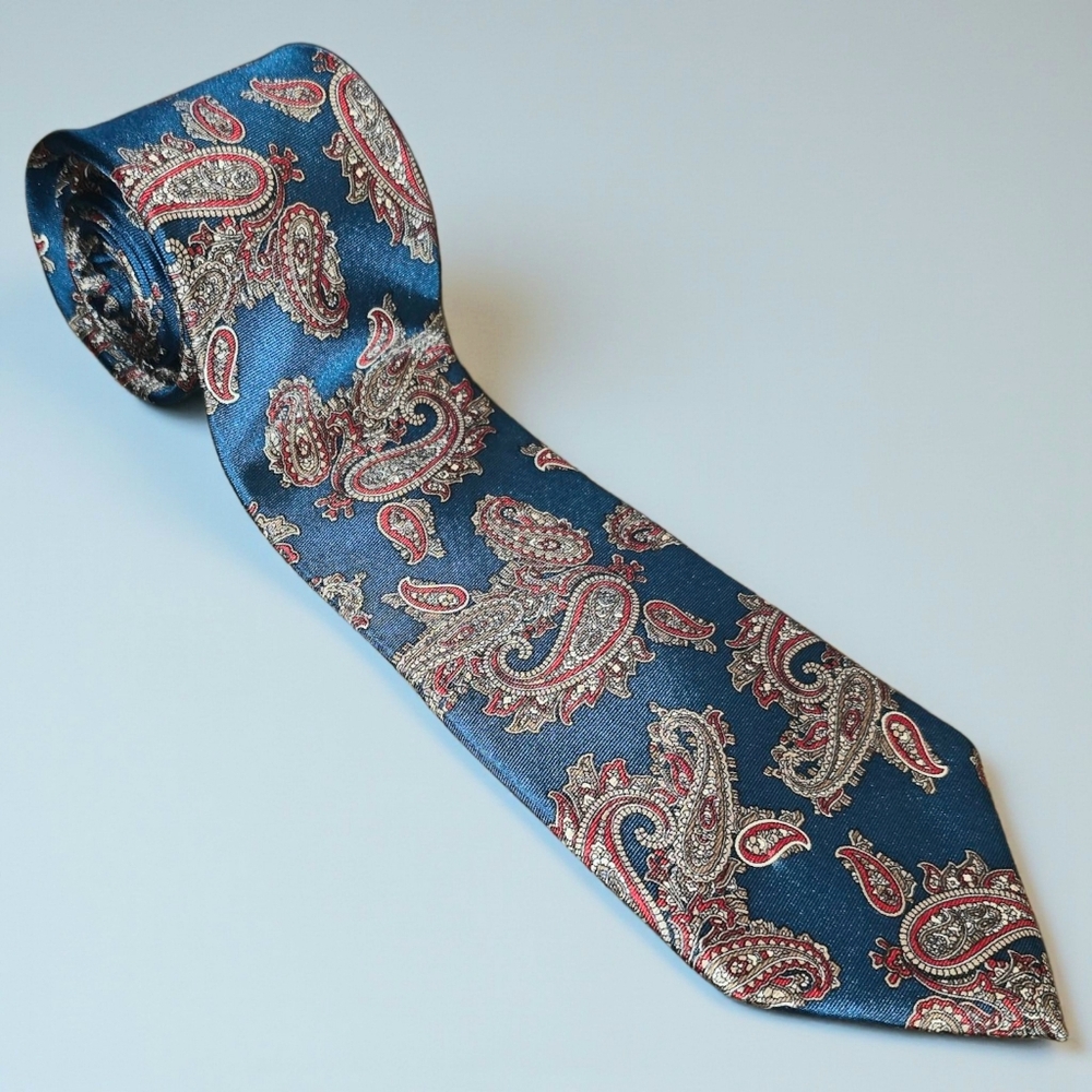 Vintage Christian Dior Silk Paisley Necktie Tie Made in USA 3.5" X 57"